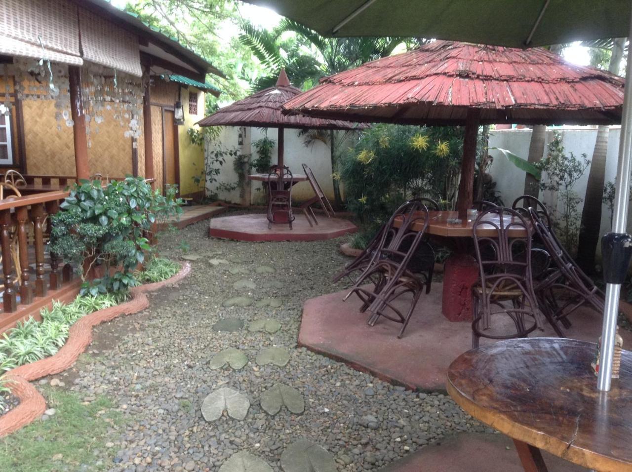 Tia Mers Guest House Puerto Princesa Exterior foto